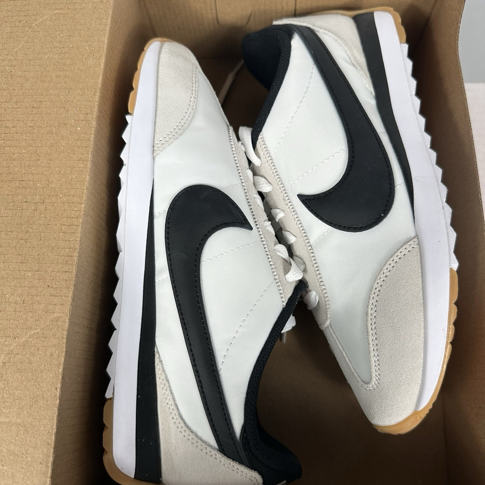 Nike Pacific Low Cut White Black Beige Athletic Sneaker Size Womens 8.5 - Picture 6 of 7